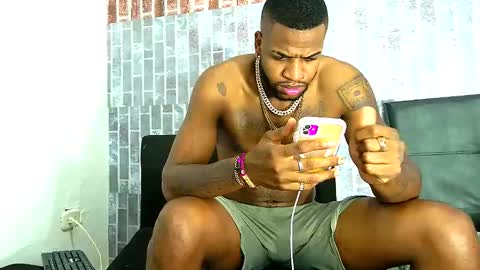 alejo_21cm online show from 03/10/25, 07:10