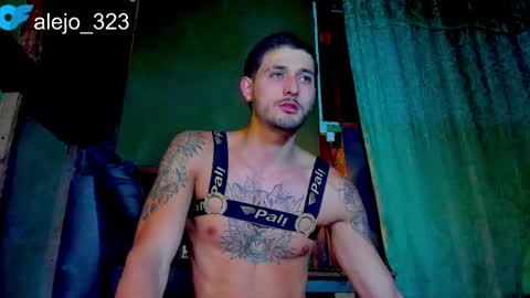 alejo_323__ online show from 05/04/26, 03:13