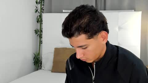 Snapshot of alejo_exotic chatting on 06/09/26, 12:17 alejo_exotic online show from 06/09/26, 12:17