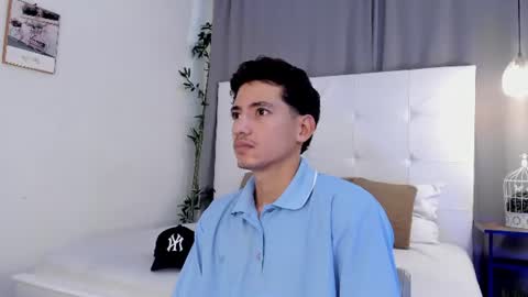 Snapshot of alejo_exotic chatting on 06/27/26, 12:33 alejo_exotic online show from 06/27/26, 12:33