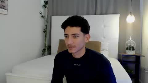 Snapshot of alejo_exotic chatting on 06/29/26, 01:11 alejo_exotic online show from 06/29/26, 01:11