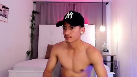 Snapshot of alejo_exotic chatting on 07/26/26, 02:09 alejo_exotic online show from 07/26/26, 02:09