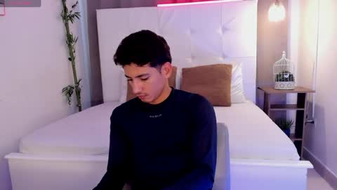 Snapshot of alejo_exotic chatting on 07/29/26, 12:14 alejo_exotic online show from 07/29/26, 12:14