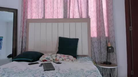 Snapshot of alejo_gray1 chatting on 04/09/26, 09:53 alejo_gray1 online show from 04/09/26, 09:53