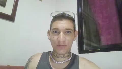 Snapshot of alejo_ken807856 chatting on 07/08/26, 05:45 alejo online show from 07/08/26, 05:45
