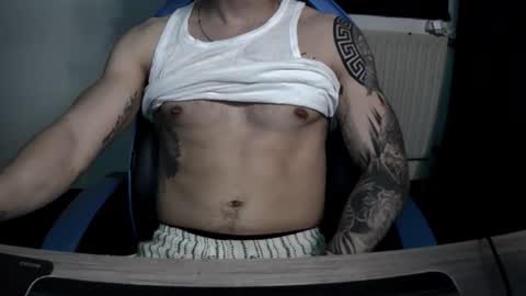 alejoduarte16 online show from 04/03/26, 12:14