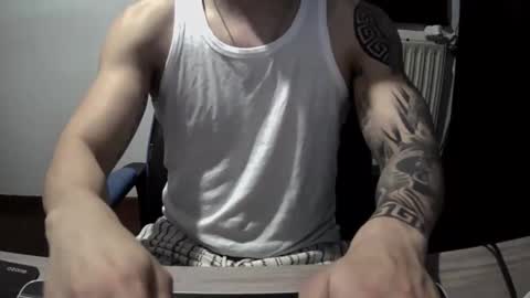 alejoduarte16 online show from 04/04/26, 12:13