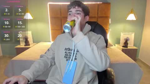 ALejoo Saenz online show from 11/10/25, 02:43