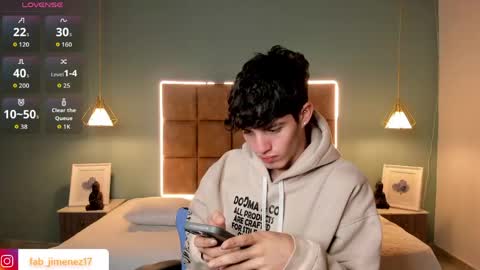 ALejoo Saenz online show from 04/13/26, 02:50