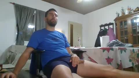 Snapshot of alekessler chatting on 05/15/26, 01:23 alekessler online show from 05/15/26, 01:23