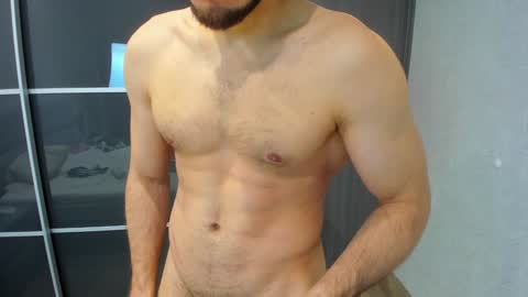Snapshot of aleks_brown chatting on 02/01/25, 03:18 aleks_brown online show from 02/01/25, 03:18