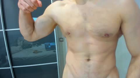 Snapshot of aleks_brown chatting on 03/05/25, 10:44 aleks_brown online show from 03/05/25, 10:44