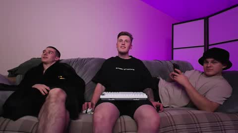 Alex and Linar online show from 10/25/25, 06:35