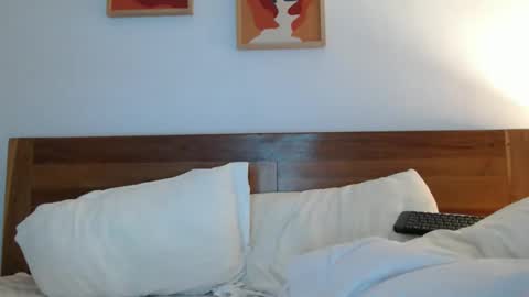 Aleks -  online show from 04/20/26, 11:06