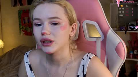 Lexi online show from 02/05/25, 03:45