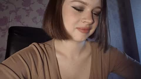 aleksamoon9 online show from 06/04/26, 12:22