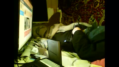 Snapshot of alekss4 chatting on 03/04/25, 12:22 alekss4 online show from 03/04/25, 12:22