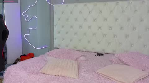 alektra_bryce online show from 09/16/25, 08:43