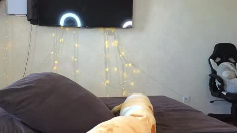 Snapshot of alena_hot_sex chatting on 06/07/26, 01:10 Alena online show from 06/07/26, 01:10