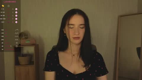 Snapshot of alena_navi chatting on 06/11/26, 09:46 Alena online show from 06/11/26, 09:46