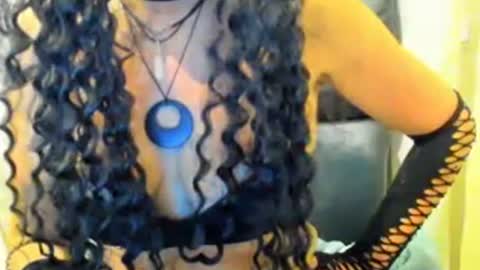 Luly online show from 06/12/26, 01:37