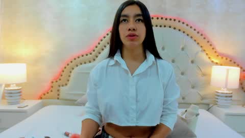 Snapshot of alenacoleman chatting on 06/04/26, 12:33 ALENA online show from 06/04/26, 12:33