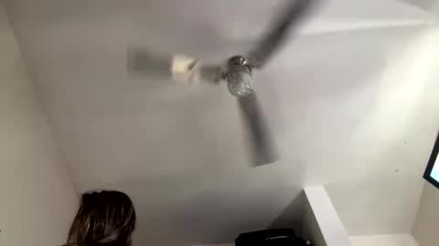 Snapshot of alenart chatting on 10/26/25, 09:53 alenart online show from 10/26/25, 09:53