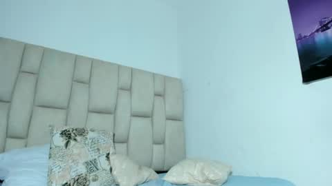 Snapshot of alennax chatting on 06/03/26, 02:33 alennax online show from 06/03/26, 02:33