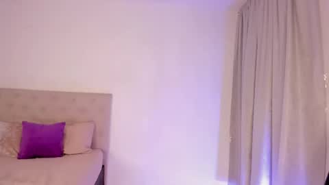 Alesay online show from 01/19/26, 03:32