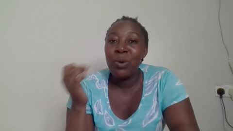 Noreen Kennth and Emilly online show from 02/26/26, 05:06