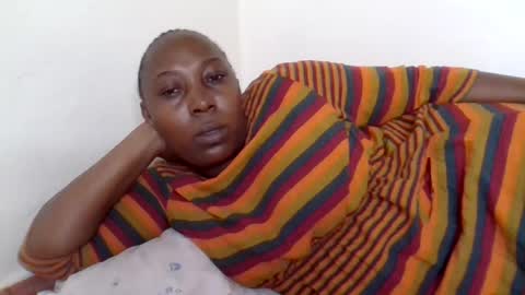 Snapshot of alesha_ chatting on 07/08/26, 04:22 Noreen Kennth and Emilly online show from 07/08/26, 04:22