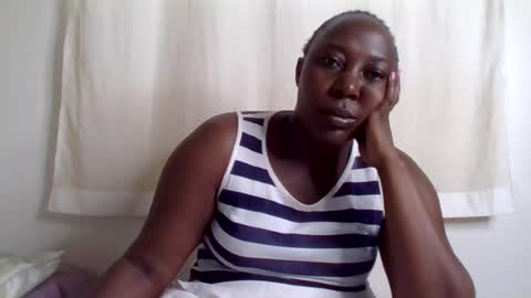 Snapshot of alesha_ chatting on 07/20/26, 05:44 Noreen Kennth and Emilly online show from 07/20/26, 05:44