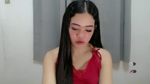 Snapshot of alesha_vibe_me chatting on 02/02/25, 12:30 alesha_vibe_me online show from 02/02/25, 12:30