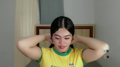 Snapshot of alesha_vibe_me chatting on 09/12/25, 02:33 alesha_vibe_me online show from 09/12/25, 02:33