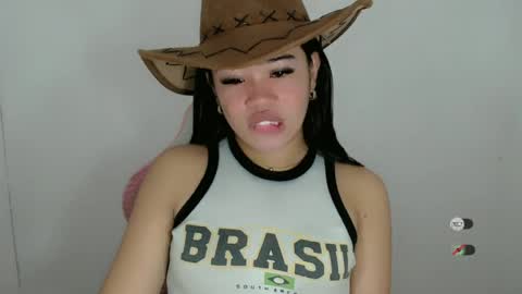 Snapshot of alesha_vibe_me chatting on 06/30/26, 03:46 alesha_vibe_me online show from 06/30/26, 03:46
