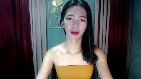 Snapshot of alesharios chatting on 10/05/25, 10:07 Alesha online show from 10/05/25, 10:07