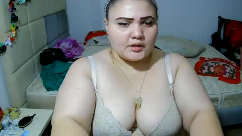 Snapshot of alesia_jones01 chatting on 06/30/26, 05:30 Alesia jones01 online show from 06/30/26, 05:30