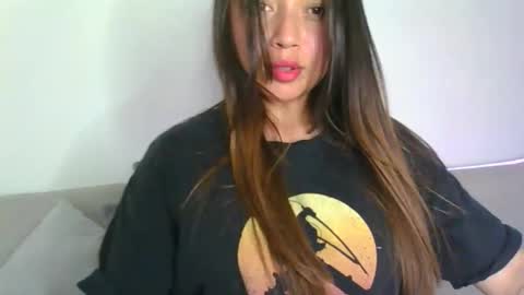 QUEEN OFF MILk  IM BACK  15 NOV online show from 10/27/25, 07:18