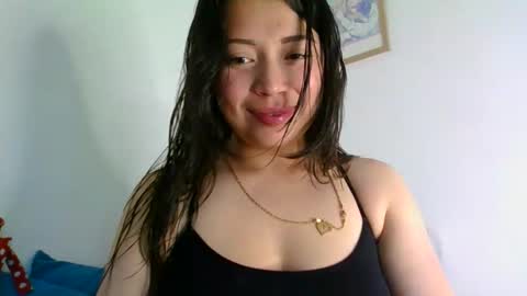 QUEEN OFF MILk  IM BACK  15 NOV online show from 02/25/26, 05:11