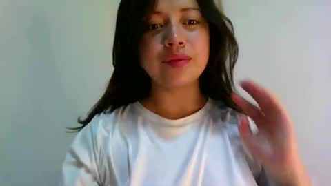 QUEEN OFF MILk  IM BACK  15 NOV online show from 04/07/26, 10:26