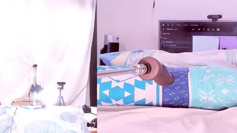 aleska_james online show from 09/22/25, 11:56