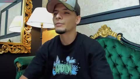 Snapshot of aless_king chatting on 04/22/26, 07:48 Alessandro King online show from 04/22/26, 07:48