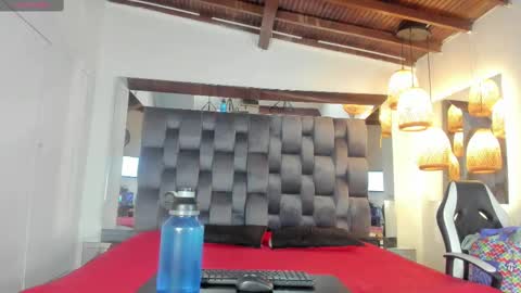 Snapshot of alessa_wells chatting on 02/15/25, 11:17 Alessa online show from 02/15/25, 11:17