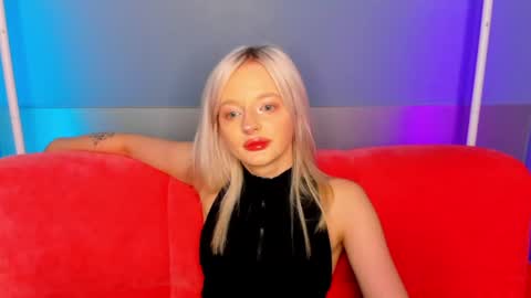 Snapshot of alessakiss chatting on 06/19/26, 02:05 alessakiss online show from 06/19/26, 02:05