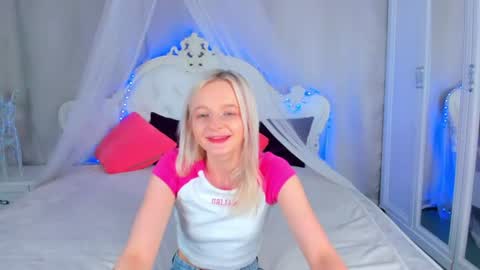 Snapshot of alessakiss chatting on 06/22/26, 03:25 alessakiss online show from 06/22/26, 03:25