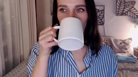 Sandra online show from 12/14/24, 07:03