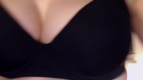 Sandra online show from 02/18/25, 07:52