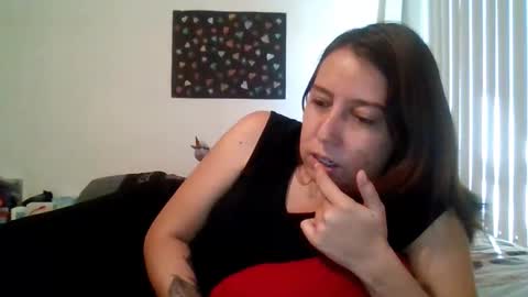 Alessandra Conrado online show from 11/06/25, 04:08