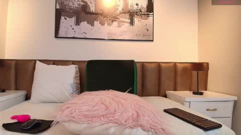 Alessandra online show from 01/17/26, 12:21