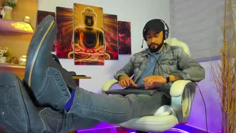 Snapshot of alessandro__wye chatting on 01/25/25, 04:45 ALESSANDRO WYE online show from 01/25/25, 04:45